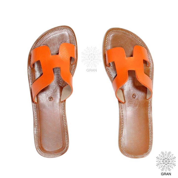 Gran Wholesale - Wholesale Sandals - Women's - White Leather Sandals, Comfortable Summer Slides, Footwear.3