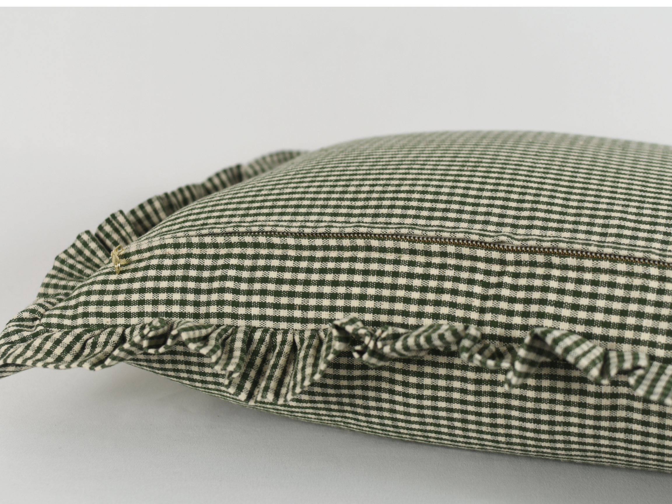 Xasmin Interiors LLC - Wholesale Throw Pillow Cover - Georgie Ruffle Pillow2