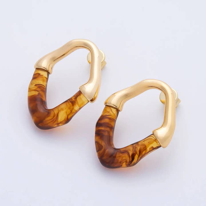 Simply Jewels - Wholesale Stud/Post Earrings - Gold Chic Resin Oval Stud Earrings ✦ EA-21AD1580 - EA-21AD15833