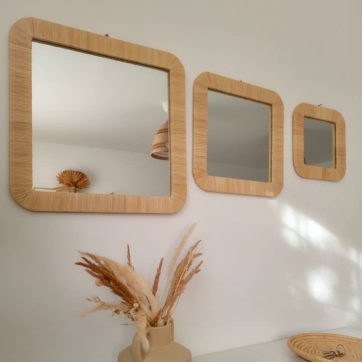 HandHappiness - Vendita all'ingrosso Specchi da parete - Specchi quadrati con contorno in rafia
