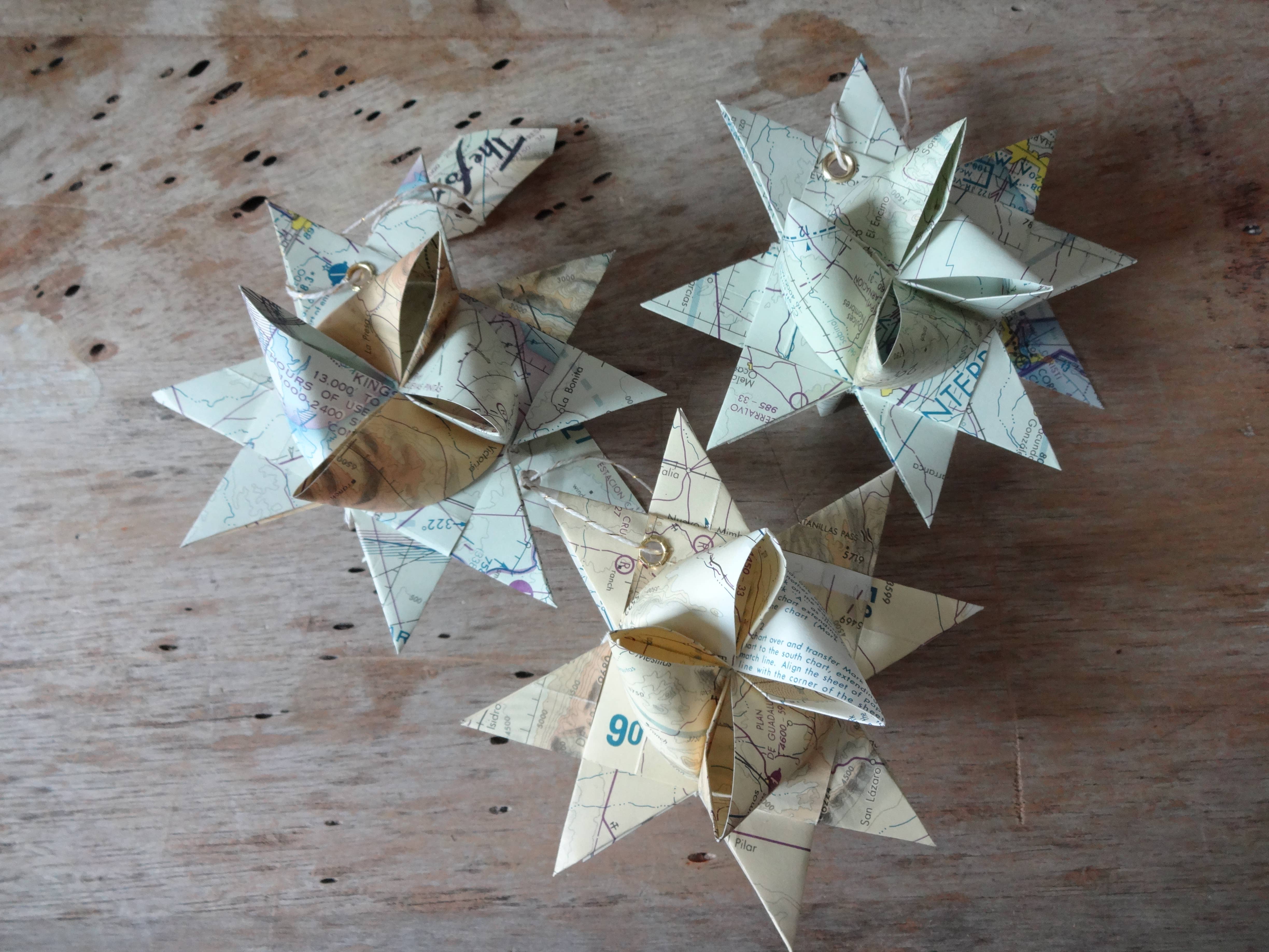 The Foxes Tail – wholesale Ornament – Upcycle Moravian Star Ornament11