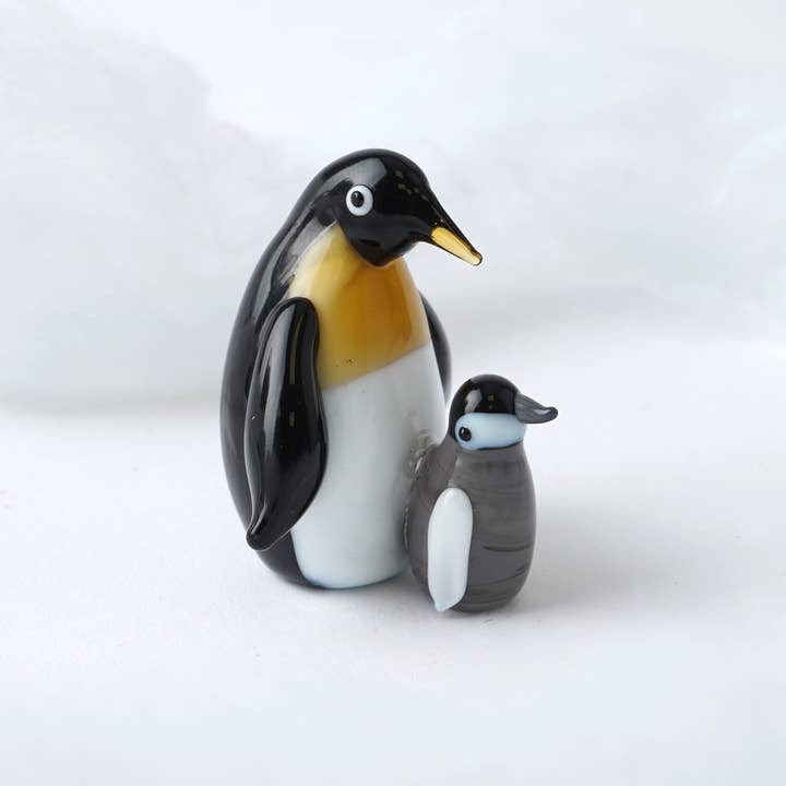 Figurine de pingouin en verre artisanal pour la vente par CGB Giftware