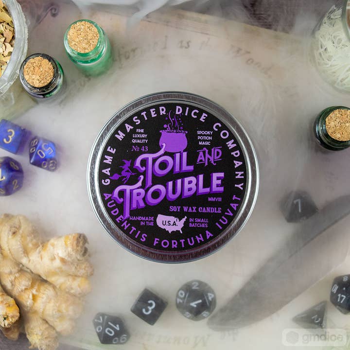Game Master Dice - Venta al por mayor Vela aromática de viaje - Vela Toil and Trouble