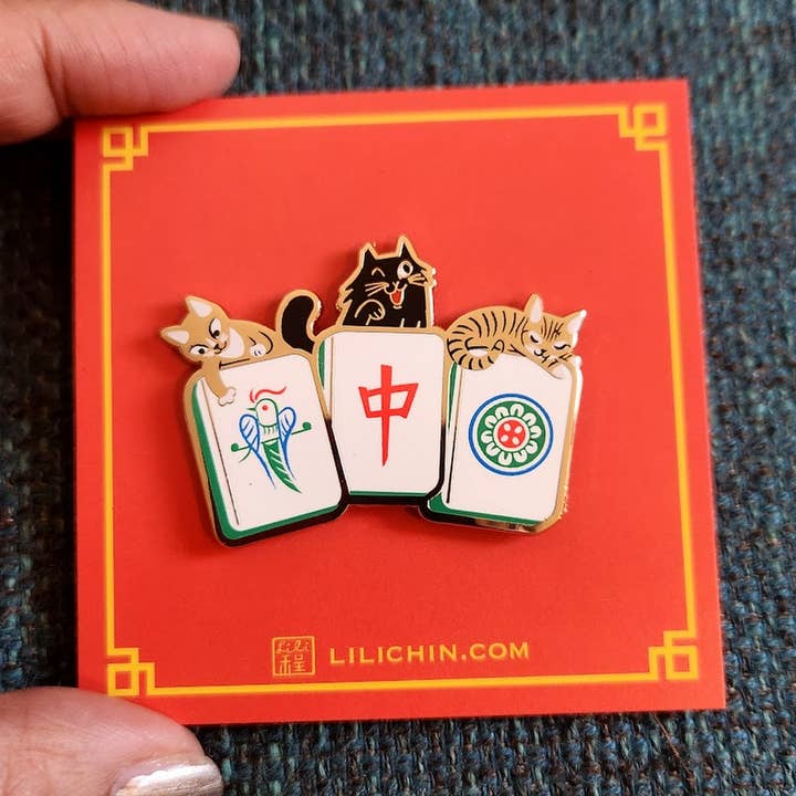 Lili Chin Art - Wholesale Lapel Pin/Button - 3 COOL CATS MAHJONG PIN0
