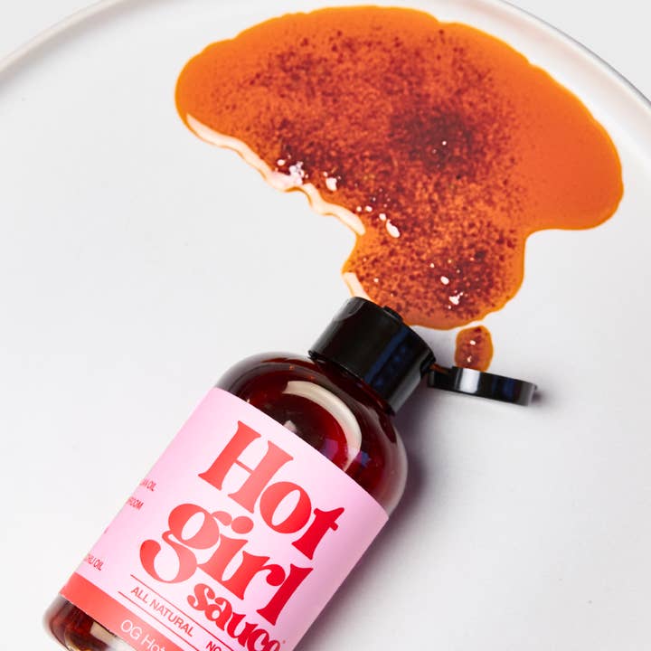 Hotgirlsauce™ - Wholesale Hot Sauce - OG Hot Girl Squeezable Chili Oil2