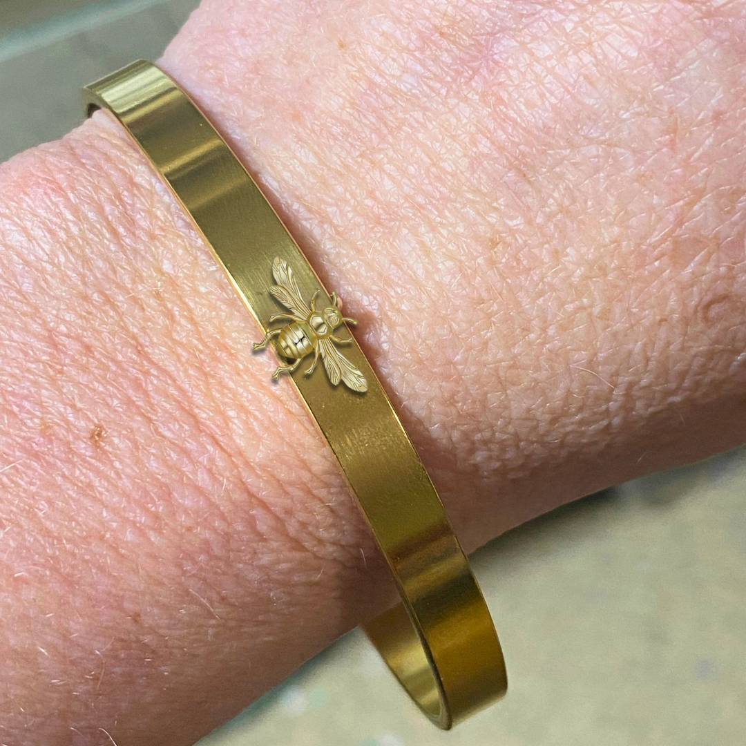 Anthologie, Co. - Wholesale Cuff Bracelet - Queen Bee Cuff Bracelet - Bee Embellished Bracelet8