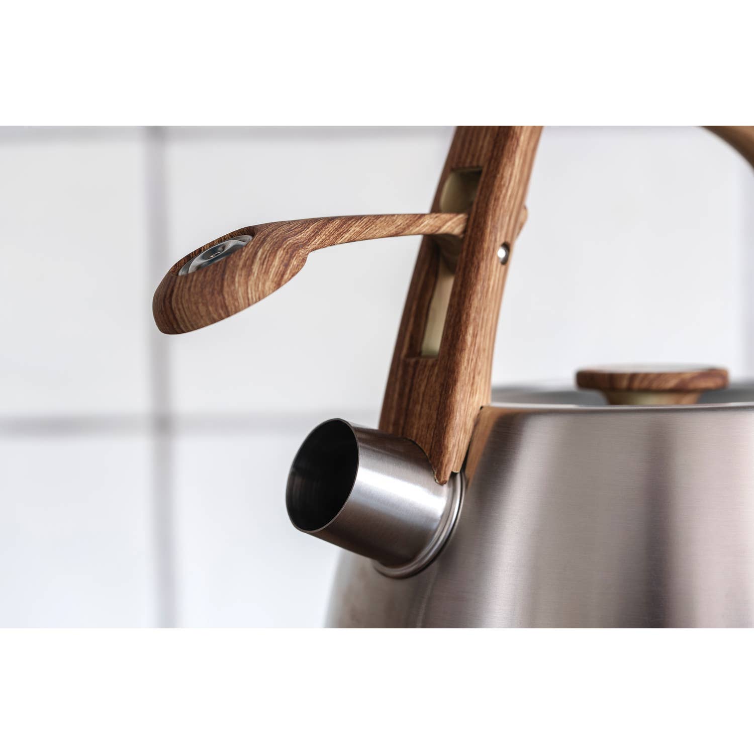 Laguiole - Wholesale Kettle - LAGUIOLE STAINLESS STEEL KETTLE 2.5 LITERS1