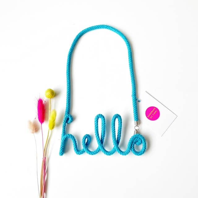 Handmade by Tinni - Wholesale Geweven ketting - The Hello Word Necklace - Handgemaakt door Tinni10