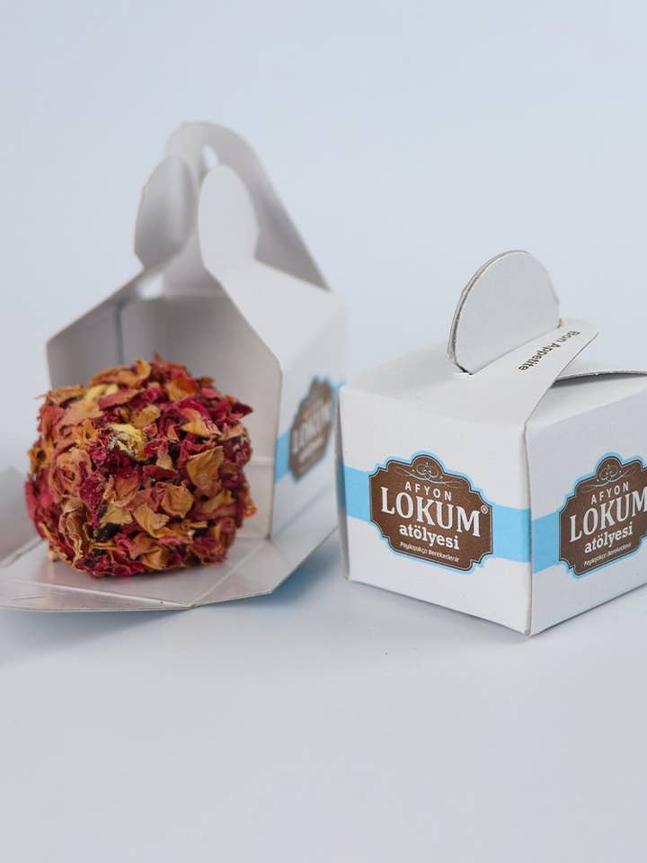 Lokum Atolyesi | Pistache Turkse Delights Bedekt met Rozenblaadjes (In 10 Losse Dozen) voor wholesale door Aladdin