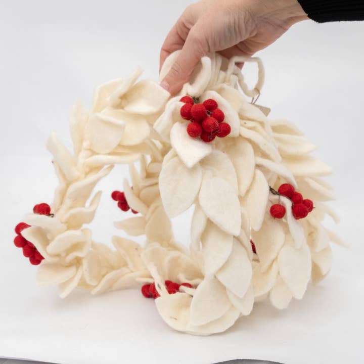 The Winding Road - Wholesale Bunting/Garland - Garland - White Mistletoe - Christmas Decor1