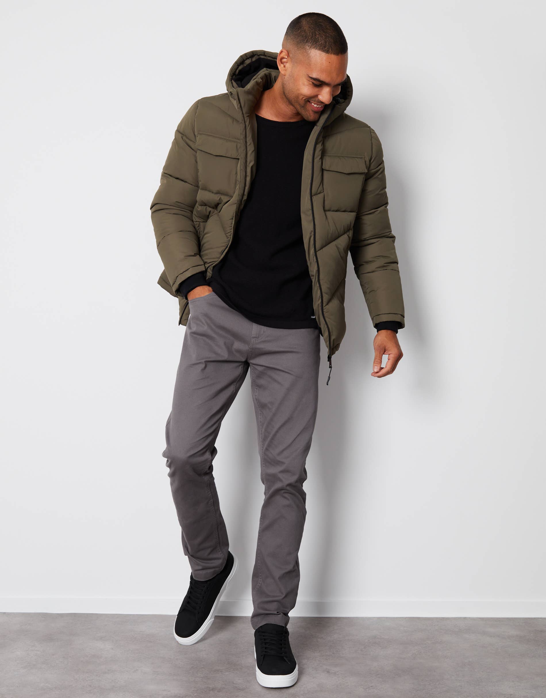 Kaki Doudoune à capuche imperméable pour homme avec 4 poches en vente sur Faire2