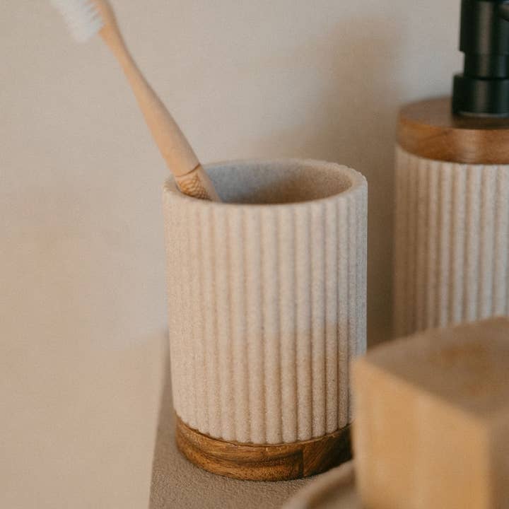 Andrea House - Wholesale Toothbrush Holder - Beige wood and resin bathroom toothbrush holder