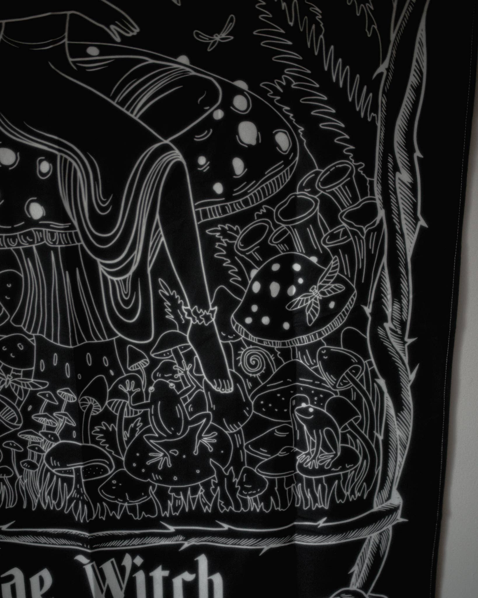 The Pretty Cult - Wholesale Tapestry/Textile - Fae Witch Oracle Tapestry4