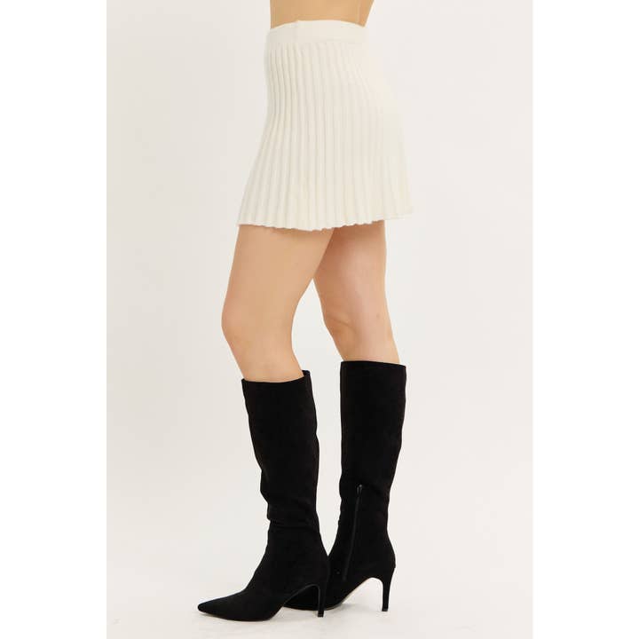 idem ditto - Wholesale Skirt - Women's - FLIRTY ESSENTIAL PLEATED SWEATER MINI SKIRT27