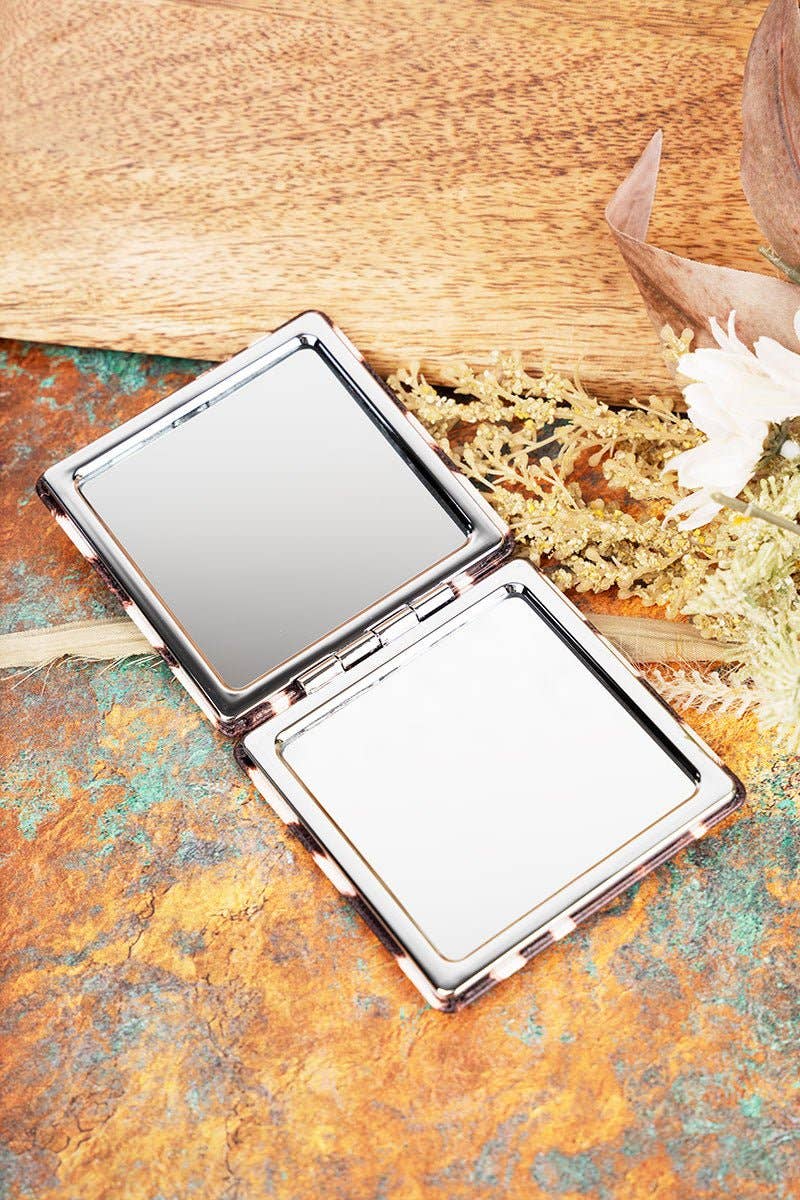 Wholesale Accessory Market - Wholesale Compact Mirror - Legend-Dairy Square Compact Mirror1