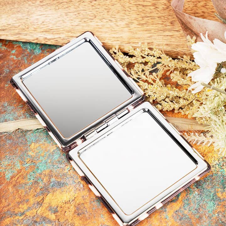 Wholesale Accessory Market - Wholesale Compact Mirror - Legend-Dairy Square Compact Mirror1