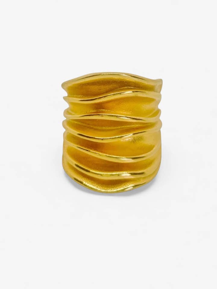 Snail ring for wholesale by Woonder