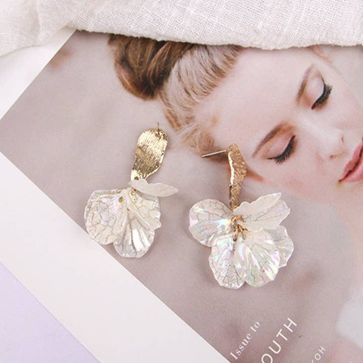 Perimade & Co. LLC – wholesale Dangle earrings – White Cracked Shell Flower Petal Earrings in Stainless Steel6