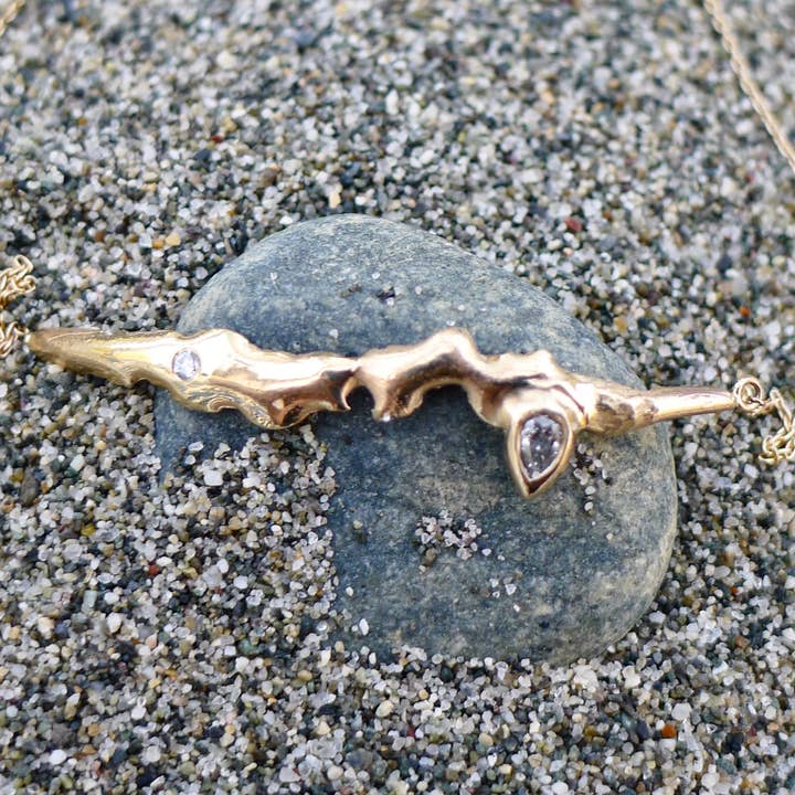 INUNDATION Gold- und Diamant-Armband für den Großhandel von Grace Gow