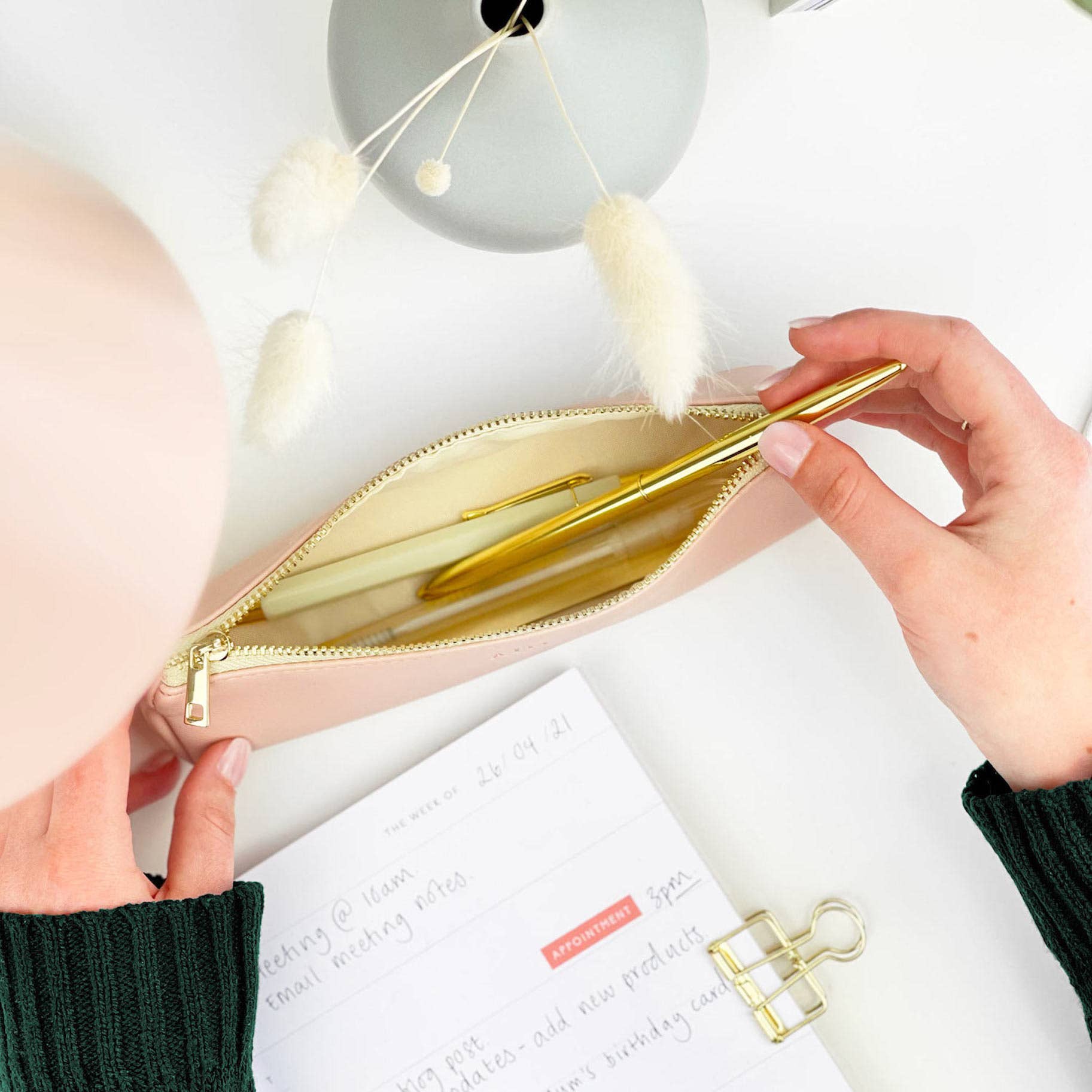 AIM Studio Co – wholesale Pencil case/pouch – Blush Pink Vegan Leather Pencil Case with Gold Zip2