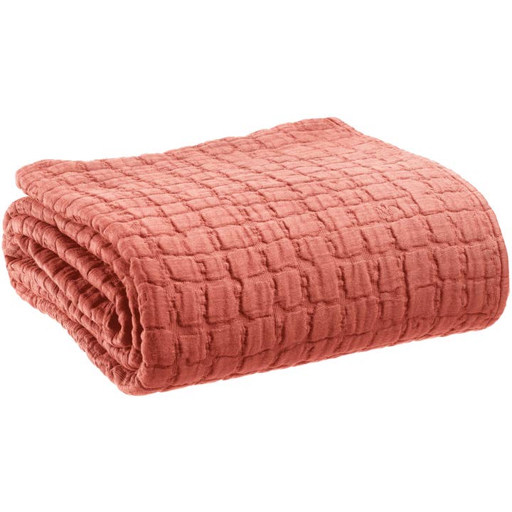 Swami Peach Bedspread 240 x 260 for wholesale by Maison Vivaraise & La Cerise sur le Gâteau