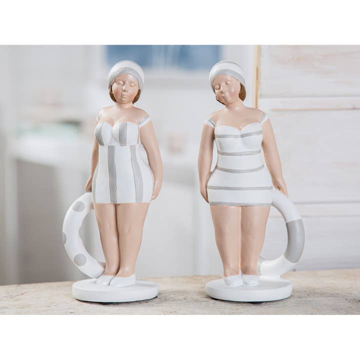 Gilde Handwerk Macrander GmbH & Co. KG - Wholesale Decorative Figurine - Figure “Becky” grey/white, 2-assorted, h.20,5cm1