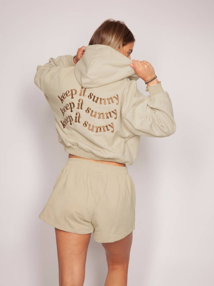 THE KEEP IT SUNNY joggingset för kvinnor för wholesale av BAYSIDE BOUND