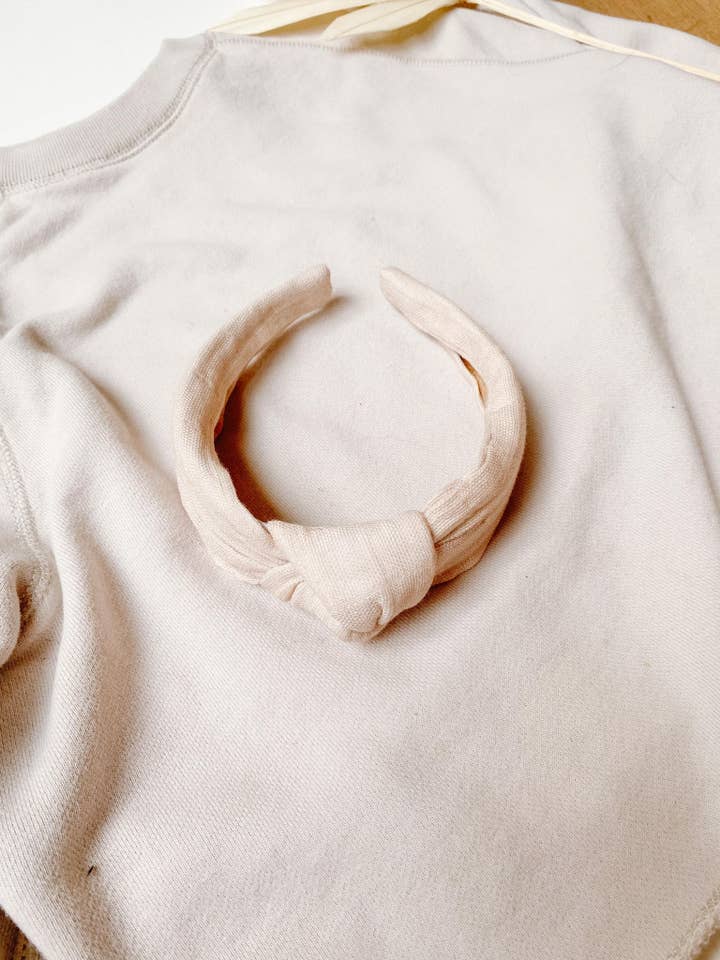 Macaron à la vanille pour la vente par The Knotted B