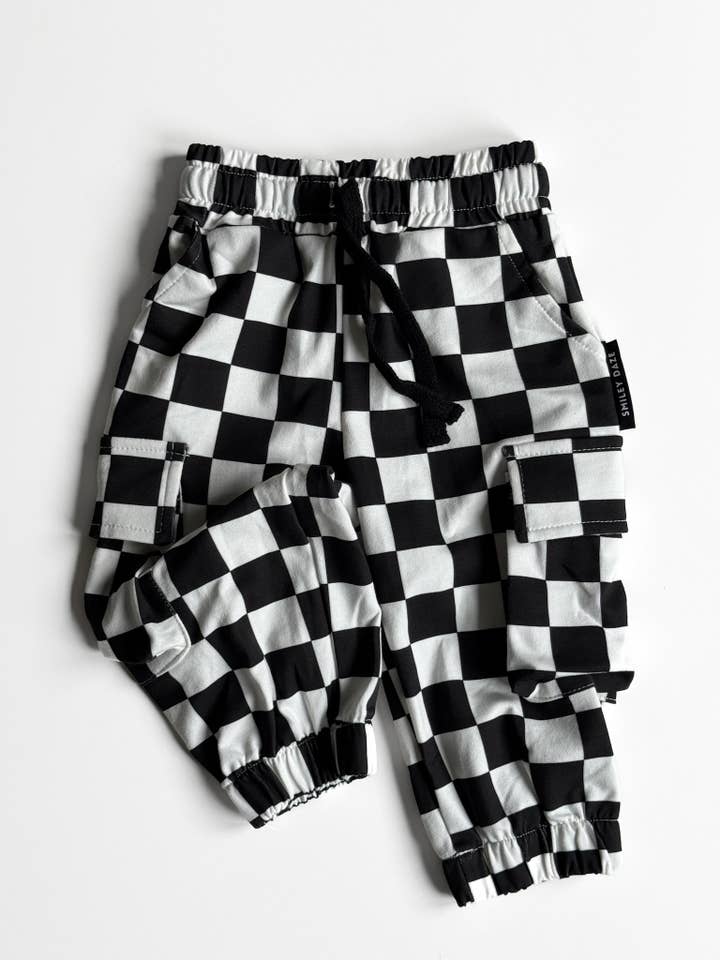 Smiley Daze - Wholesale Pants - Kids - SD CHECKERED • CARGO SWEATPANTS 2.03