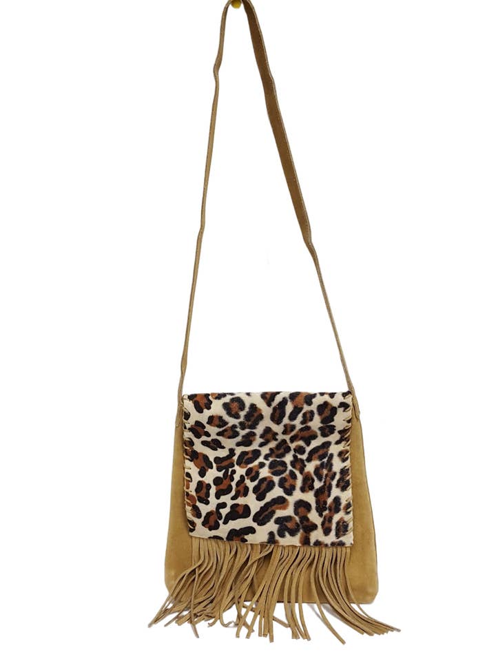 Sac à main en cuir suédé véritable avec franges - Fermeture magnétique pour la vente par Axesoria West