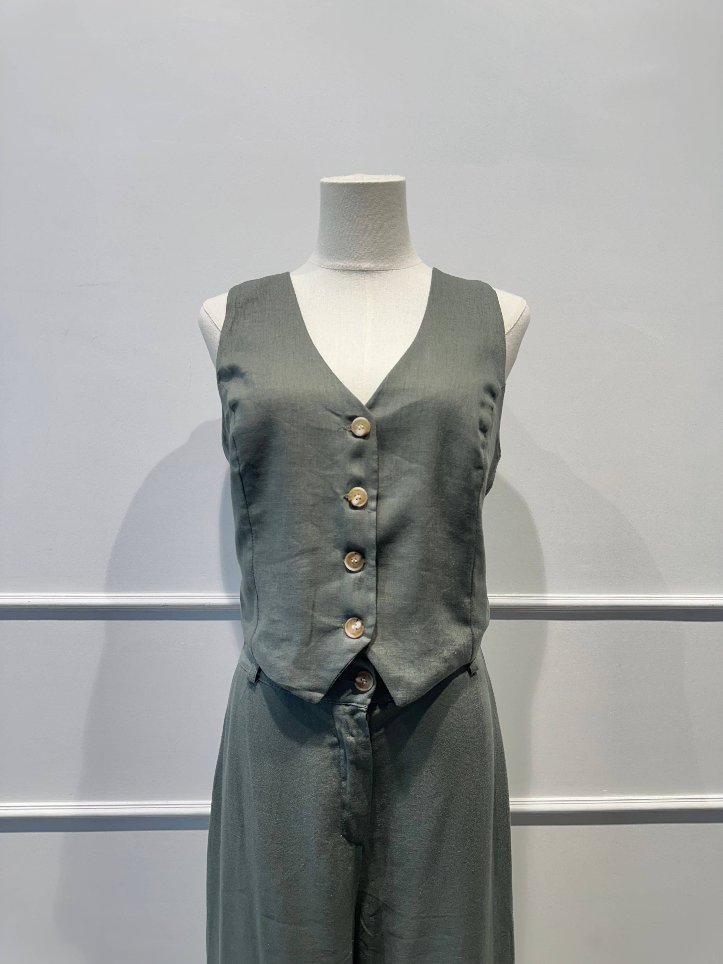 AMARIA – Engroshandel Top- og buksesæt (IKKE Loungewear) - Dame – Dame sæt med vest og bukser med vidde - VISKOSE LÆRRED 68459