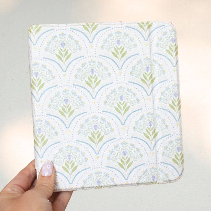 Blaue Hülle mit Blumenmuster für Kobo für den Großhandel von Little Inklings LTD