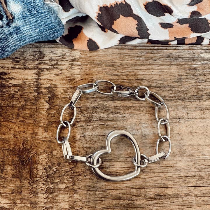 Sosobella Designs - Wholesale Charm/Dangle Bracelet - Chunky Open Heart Charm Bracelet 3