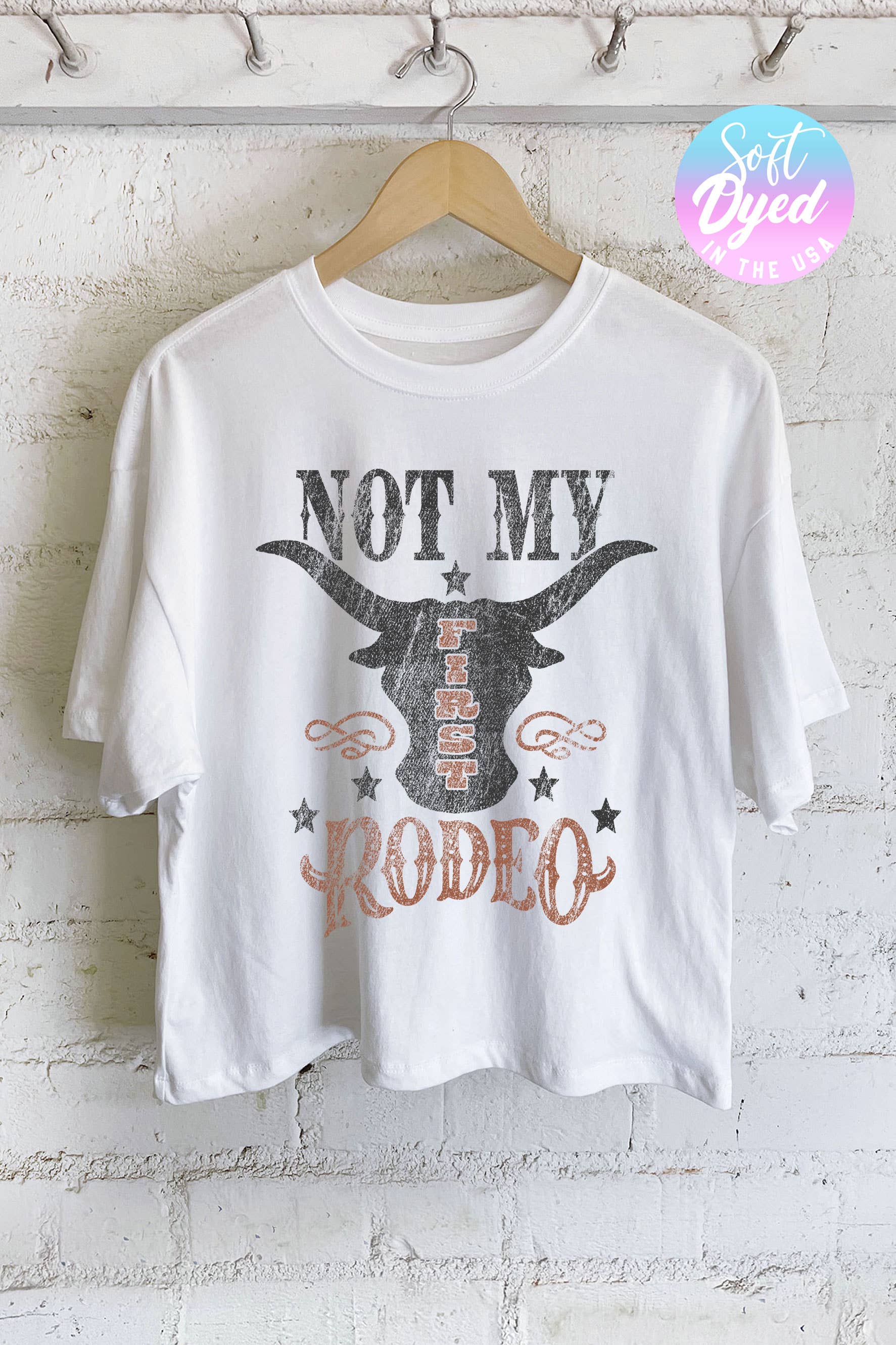 Rustee Clothing - Vente T-shirt sérigraphié – femme - CE N'EST PAS MON PREMIER HAUT COURT À MOTIF RODÉO1