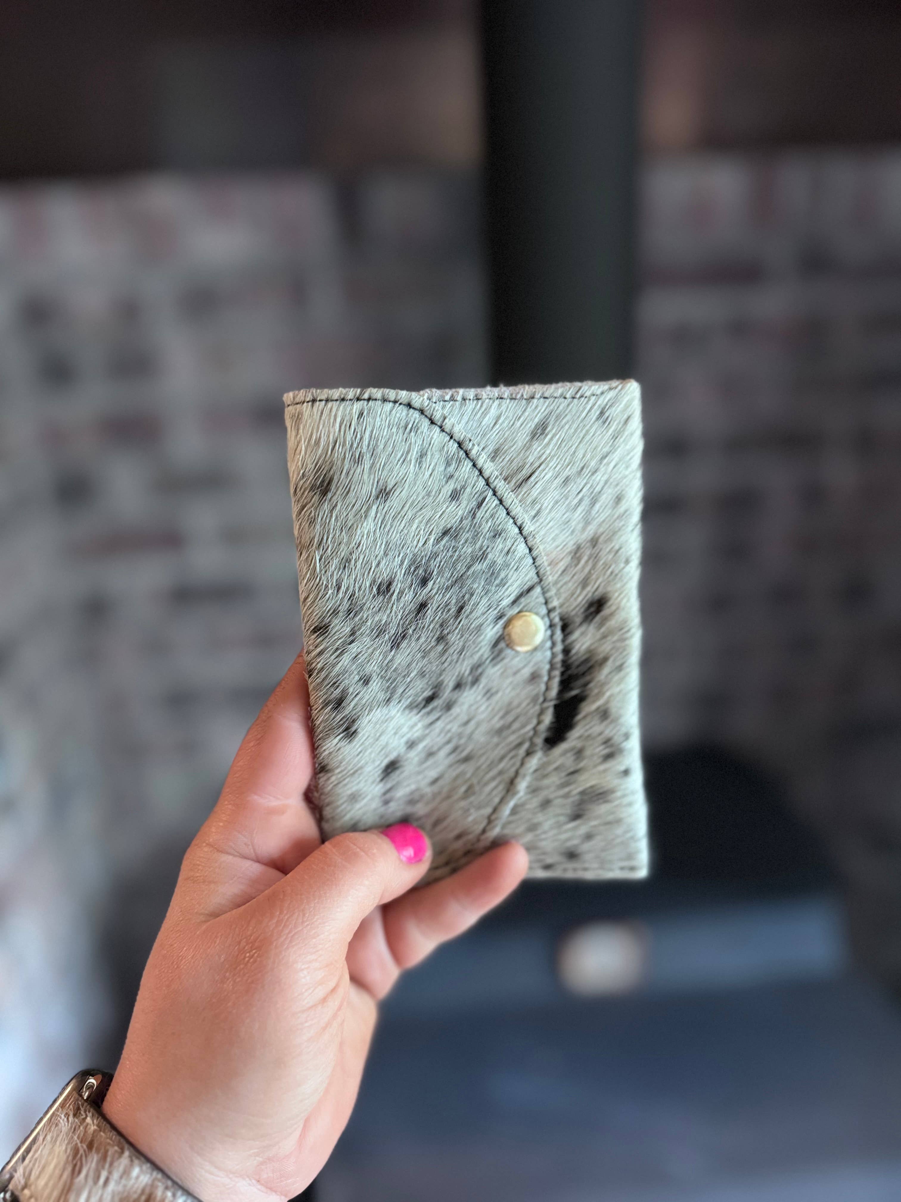 FRINGE & LUXE - Wholesale Pouch - Women's - Cowhide and leather business card holder5