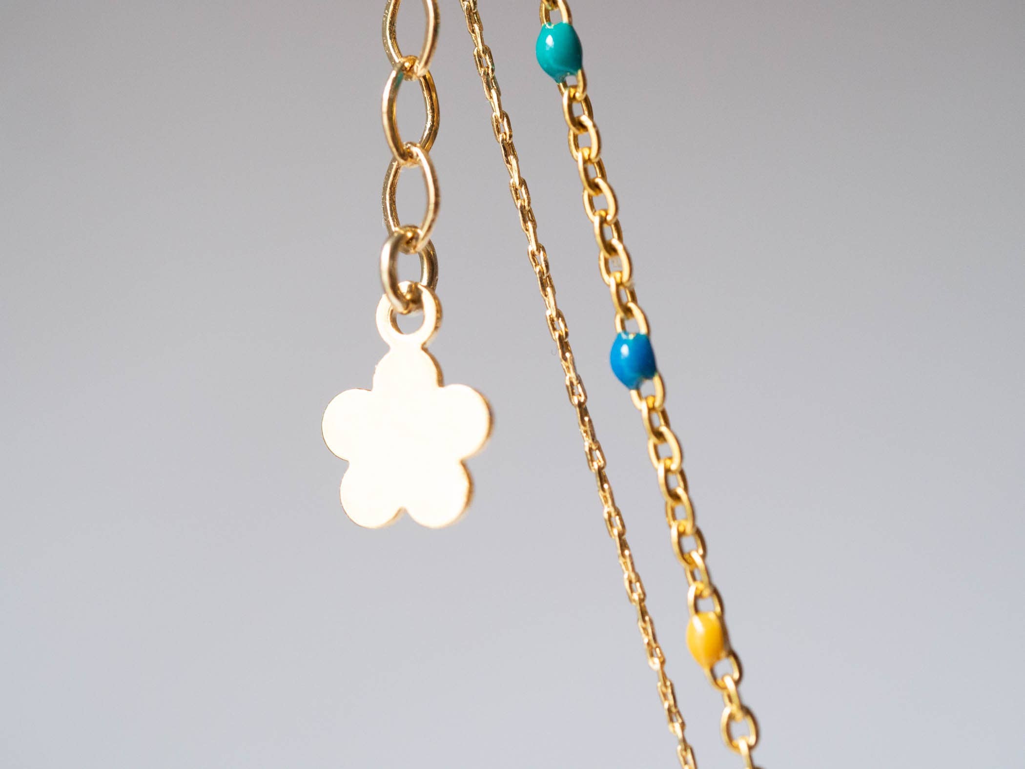 Atelier Vivienne - Wholesale Beaded/Pearl Necklace - Ultra fine delicate minimalist double row necklace//colored resin pearls//fine gold//delicate jewelry//French handmade creation5