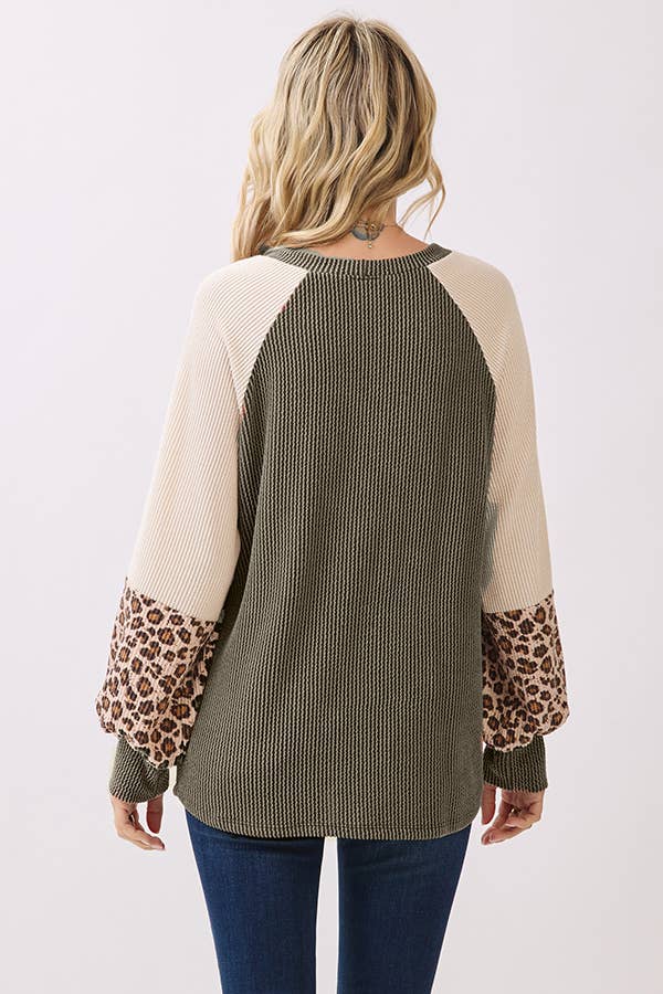 7th Ray – wholesale Knit top – Women's – Color Block Raglan Long Sleeve Pullover Top T610715