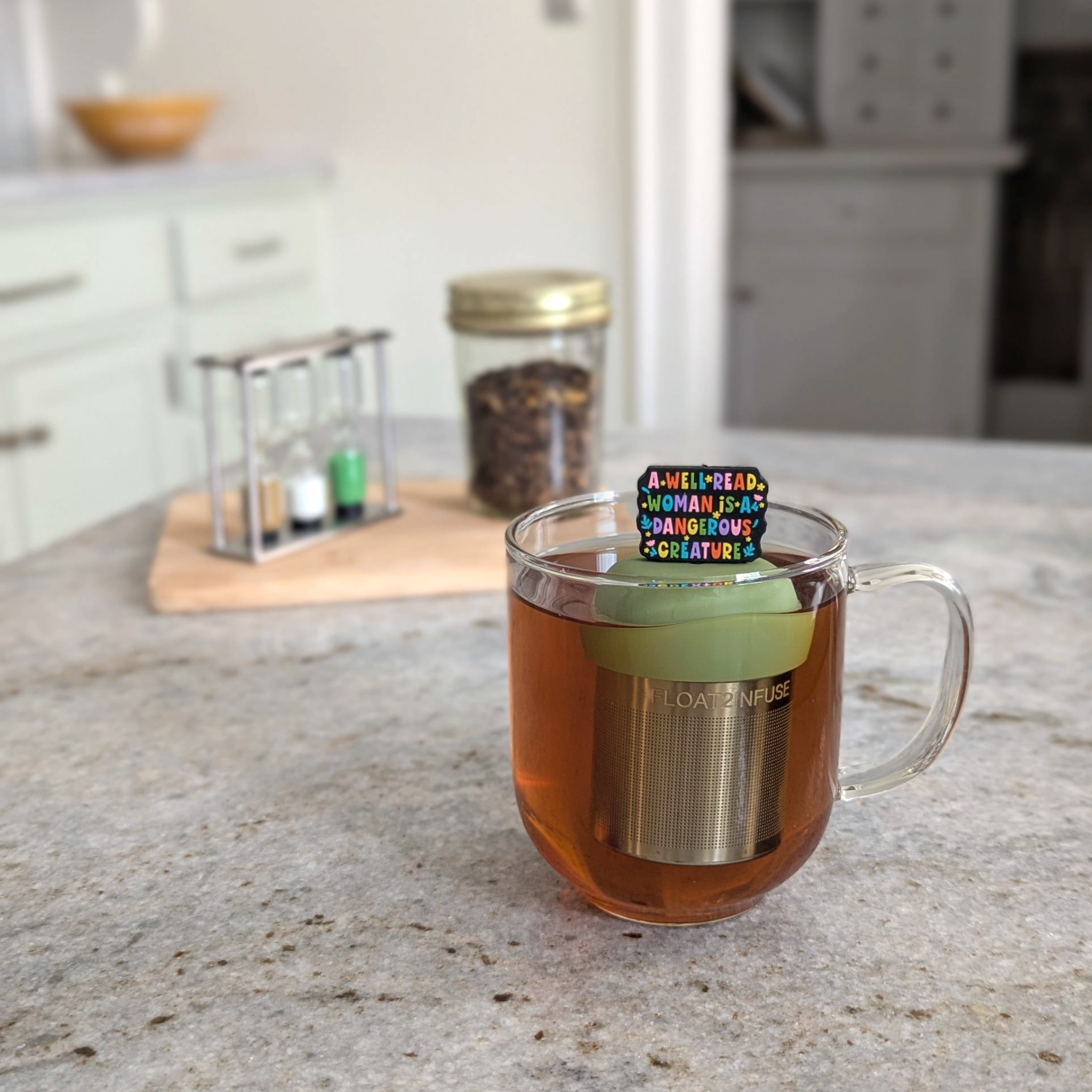 Float2infuse Tea Infuser - Vente Passoires à thé/infuseurs - Femme Bien Lue | Infuseur à Thé Flottant | Base Verte | Coloré1