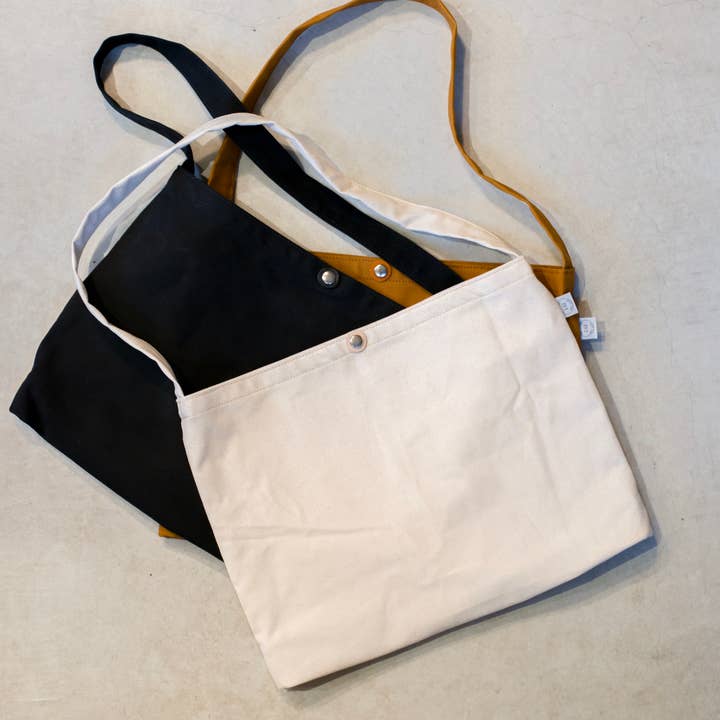 Paperboy Tote for wholesale by 1.61 Soft Goods
