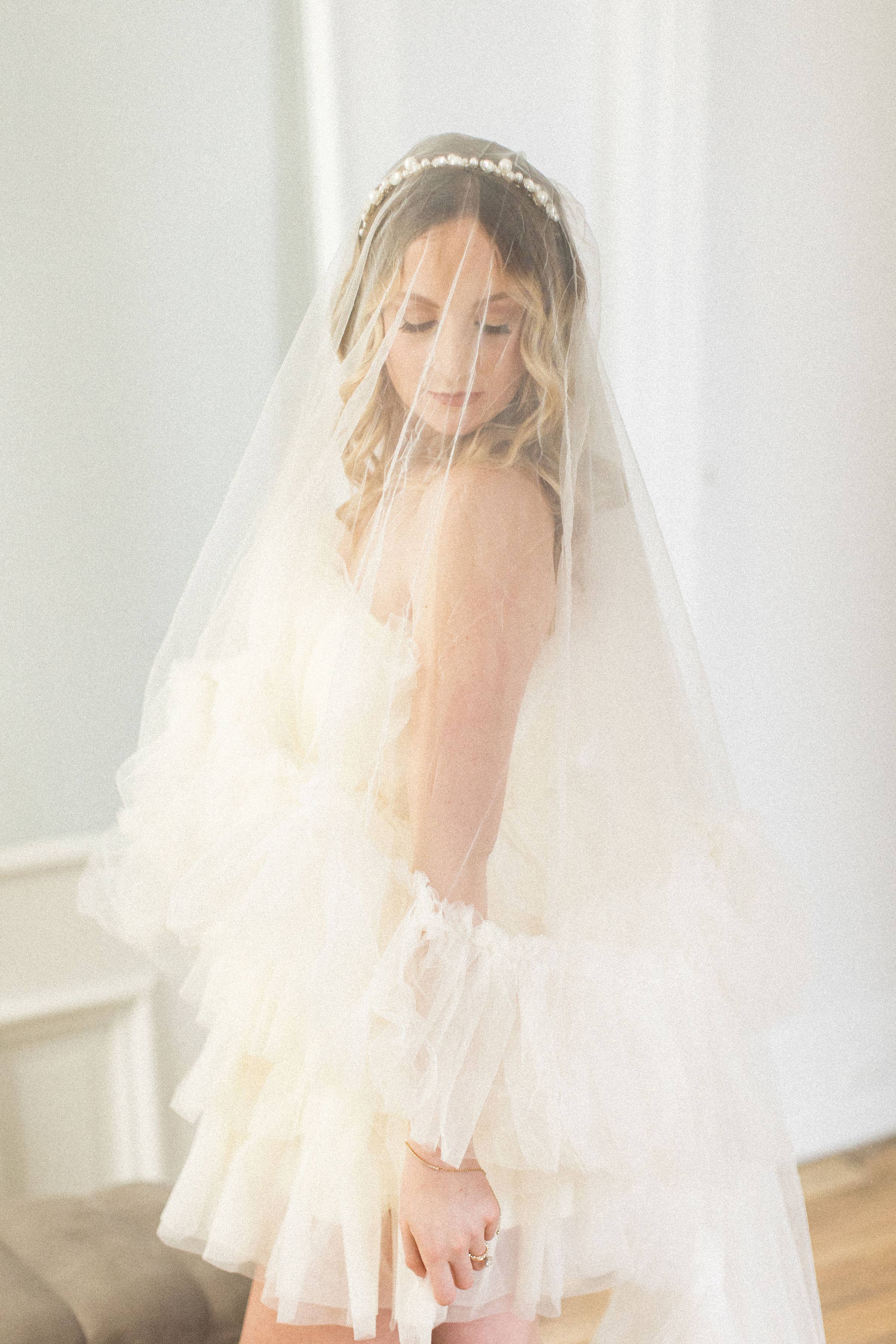 Jaxie Bridal Accessories – Großhandel Schleier – Damen – Jaxie Bridal Accessories Rüschenschleier in Kathedral-Länge1