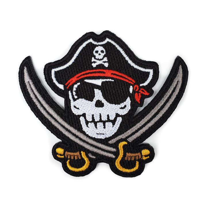 Remendo pirata - ferro bordado no remendo por atacado de Kolorspun Pins