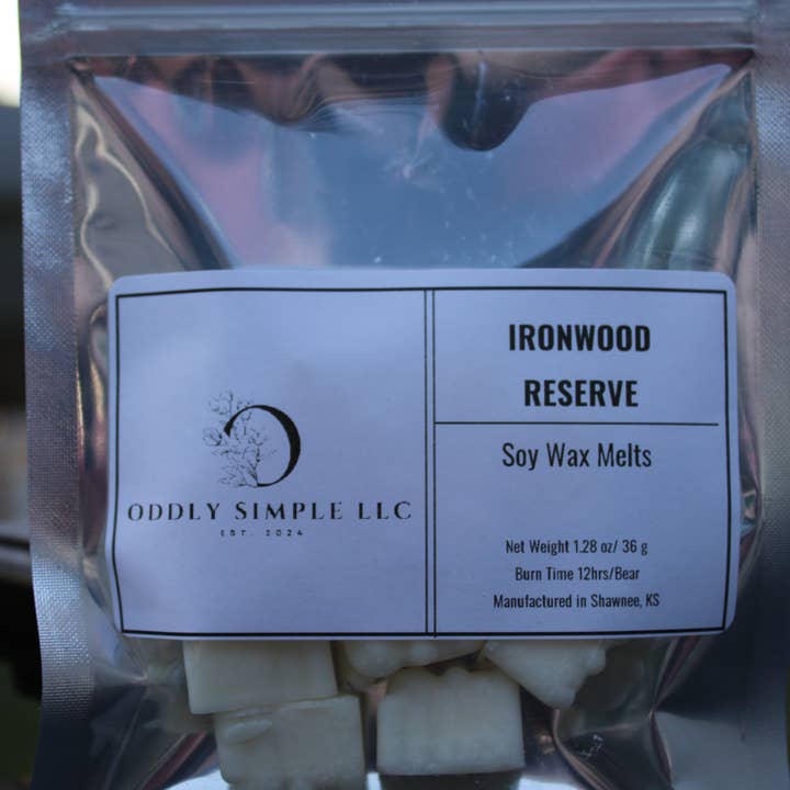 Ironwood Reserve Wax Melts voor wholesale door Oddly Simple LLC