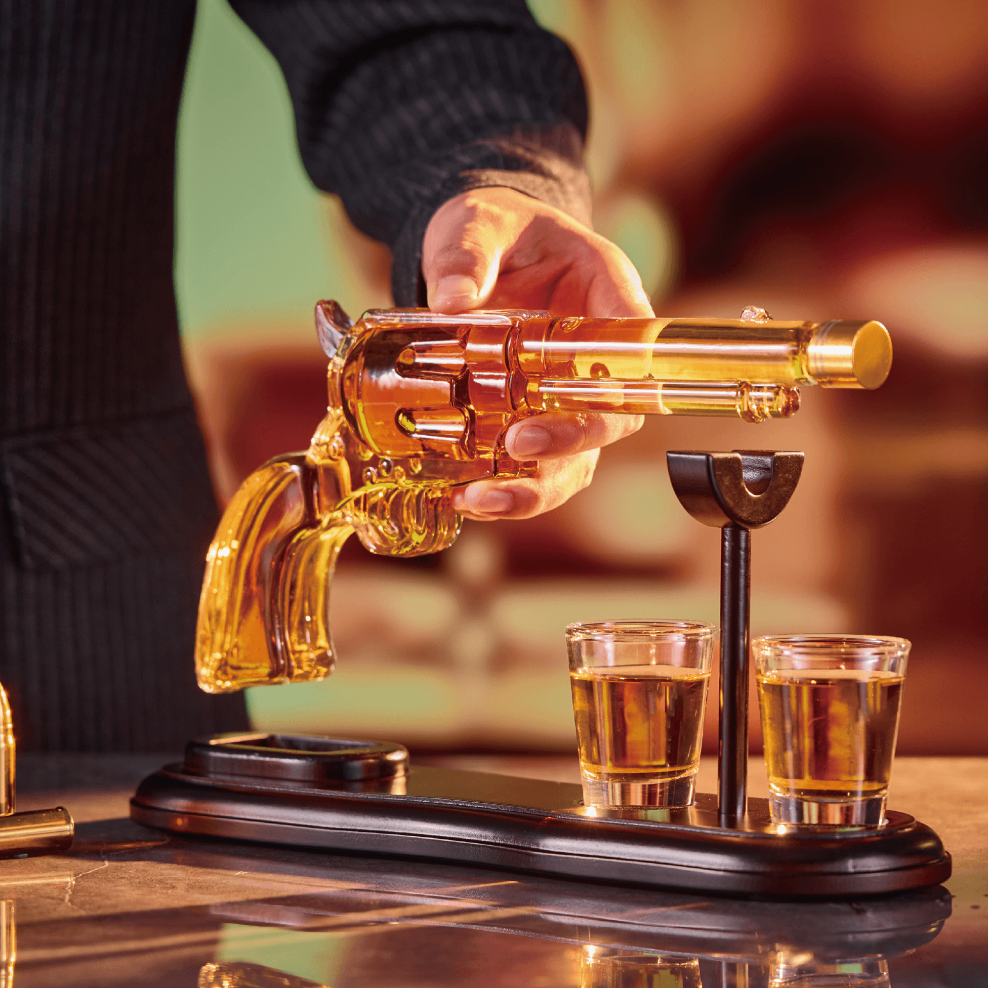 CRAFTGEN - Wholesale Decanter - Gun Whiskey Decanter Set - Gifts for Men Dad Husband4