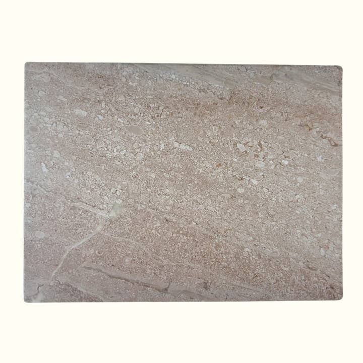 Tagliere in Dolomia Salentina Cupeta 40×30 cm Superficie liscia in pietra naturale – Artigianale Made in Italy | Kalu Creations per la vendita all'ingrosso da parte di Kalu Creations