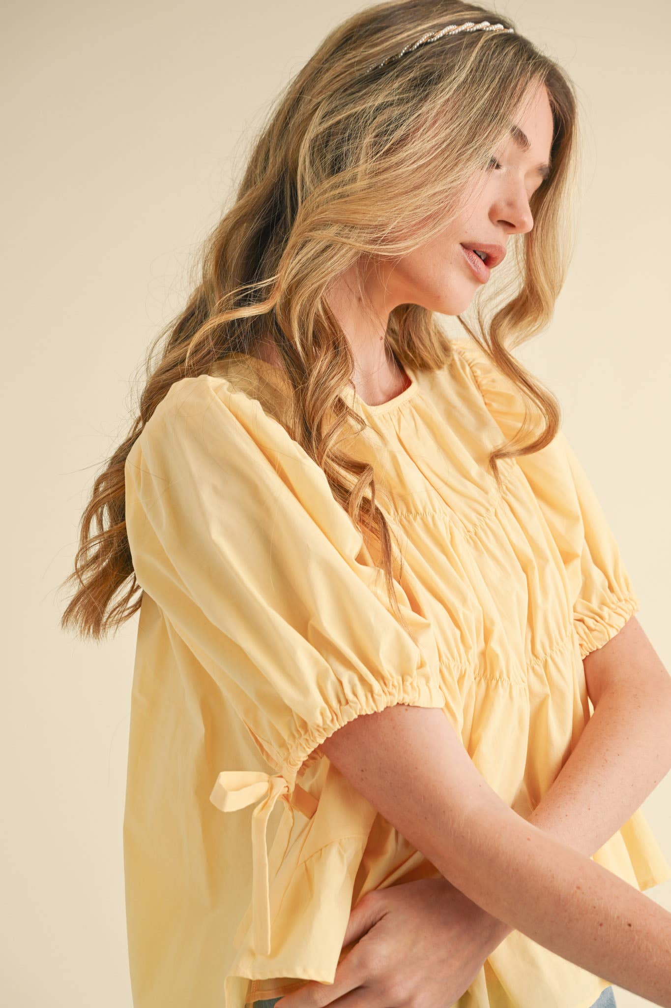 &MERCI - Wholesale Blouse - Women's - TIERED SHIRRING PUFF SLEEVE TOP MTP308130