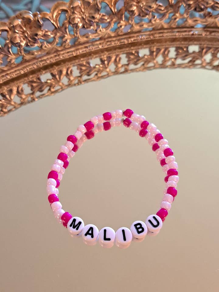 Barbie-geïnspireerde word-armbanden, kralenarmbanden, Barbie voor wholesale door Sapphire Creations