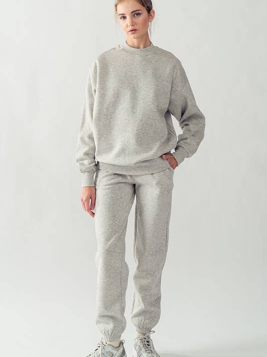 Fashion Week - Wholesale Sweatshirt - Women's - OVERSIZED FLEECE SWEATSHIRT