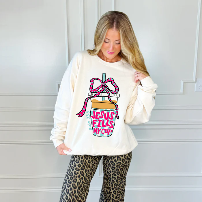 Poppy & Pine – Engroshandel Grafisk Sweatshirt - Dame – Jesus Fills My Cup Sweatshirt0