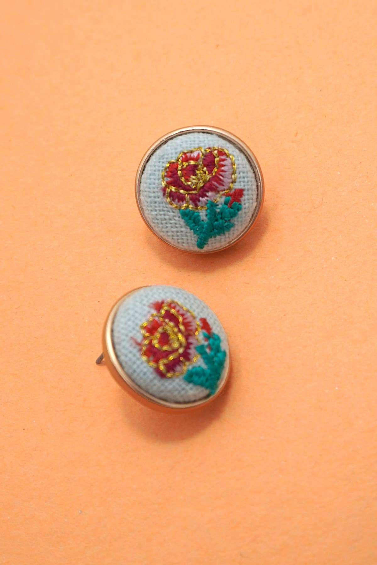 JOSSLYN by wall to wall - Wholesale Stud/Post Earrings - EMBROIDERY FLORAL GOLD EDGE STUD EARRINGS | 80E610420