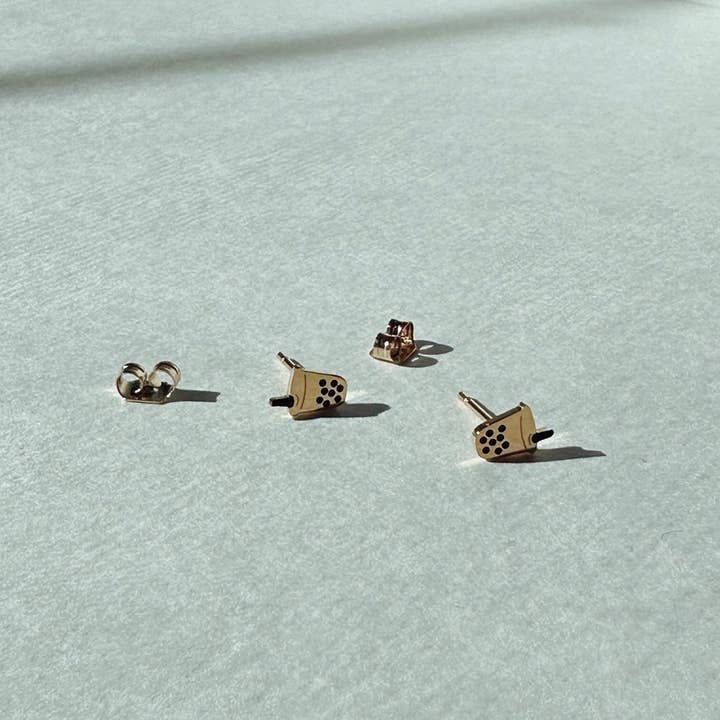 Dainty Little Tiny Things - Wholesale Jewelry Set - Asian Takeout Box Earring Set1